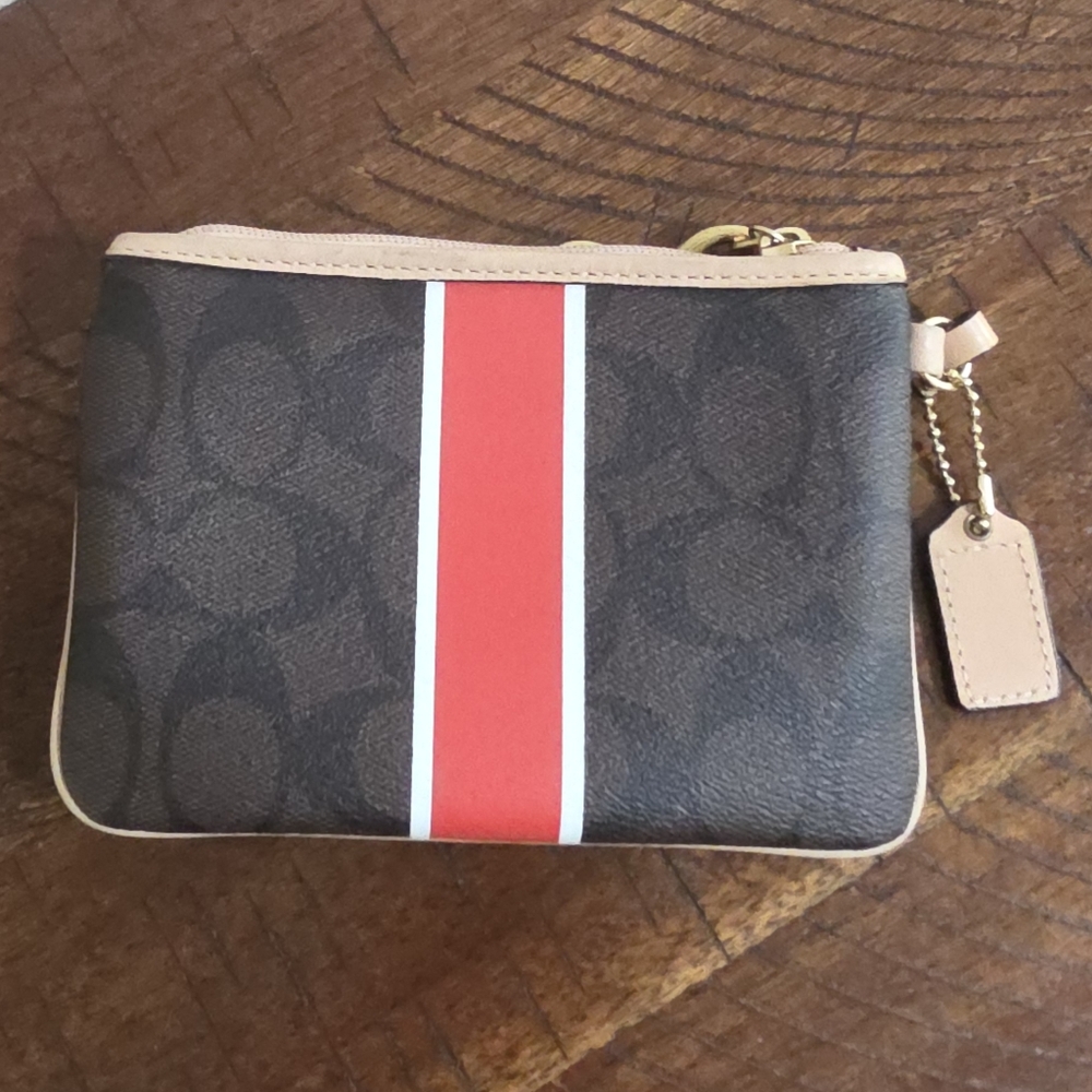 Coach Signature Hampton Stripe Corner Zip Wristlet With Red Stripe And Mini Tag - Picture 5 of 9